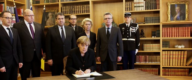 merkel2.jpg