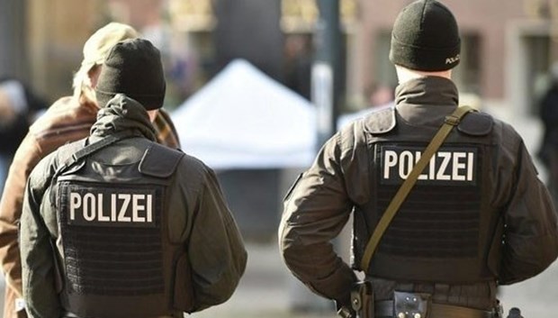 alman polisi.jpg