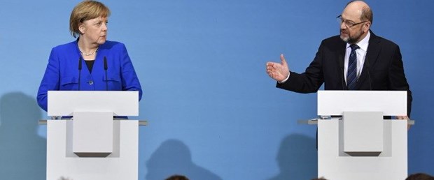 almaya merkel schulz koalisyon görüşme120118.jpg