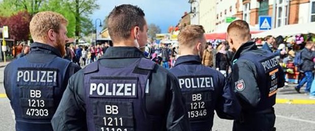 polis almanya.jpg