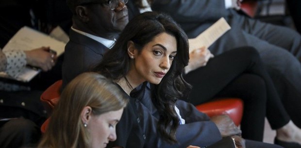 Amal Clooneyâden dünya liderlerine âKaÅıkçıâ tepkisi ile ilgili görsel sonucu