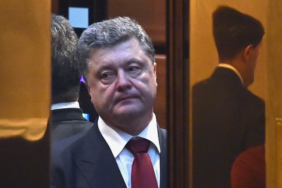 Minsk'teki zirveden düşenceli çıkan Ukrayna Devlet Başkanı Poroşenko, Rusya'nın kabul edemeyecekleri bazı koşullar öne sürdüğünü açıkladı.