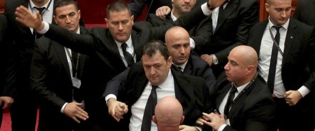 arnavutluk avrupa birliği140219.jpg