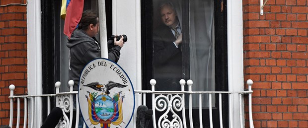 wikileaks assange ekvador110816.jpg