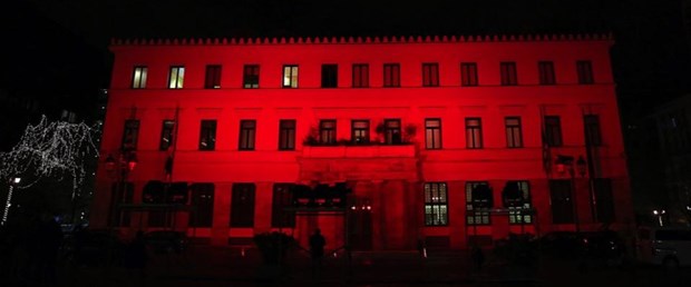 atina belediye binası türkiye bayrak131216.jpg