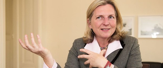 avusturya dışişleri bakanı karin kneissl çavuşoğlu100118.jpg