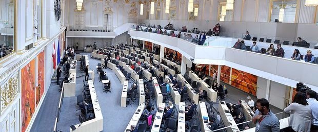 avusturya yabancılar yasası011117.jpg
