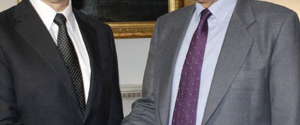 Ayalon Yunanistan'da günah çıkardı