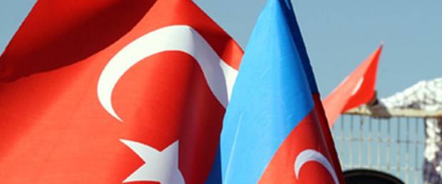 Azerbaycan’da Türk bayrağına yasak