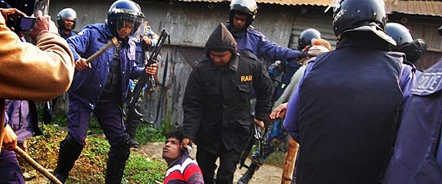 Bangladeş'te kanlı seçim: 21 ölü