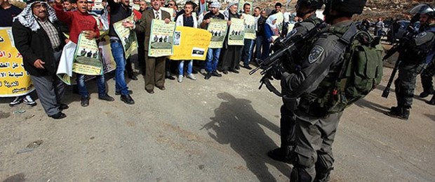 'Baskı siyaseti izliyor'