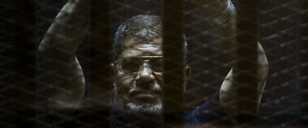 mısır mursi müebbet hapis221116.jpg