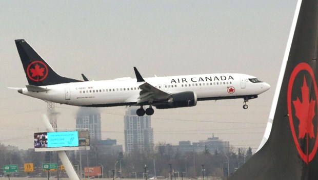 737 max.JPG