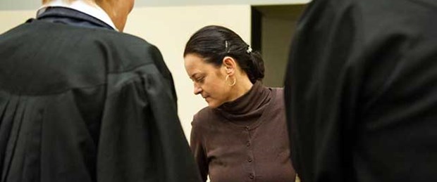 Büyükannesi mahkemeye çağrıldı