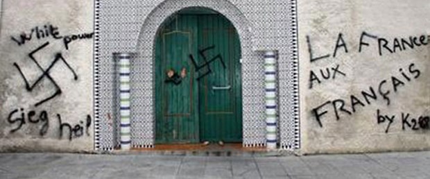 almanya-cami-saldırı-meclis160815.jpg