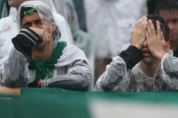 Chapecoense takımının oyuncularına veda 30 Haberler Son Dakika Havacılık Haberleri | Türk Hava Yolları, Pegasus, Sunexpress, Corendon, Havacılık, Havayolları, Havalimanları, Havaalanları, THY, Hostes, Pilot, Uçak, Kabin memuru, SHGM, DHMİ ,1M7IOvjLukC pr3i2moSJg