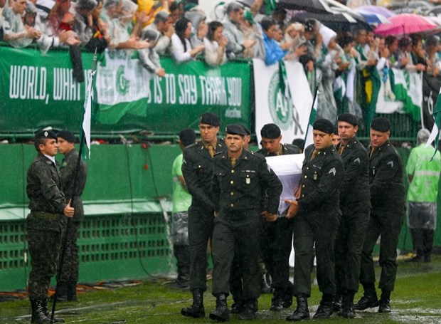 Chapecoense takımının oyuncularına veda 2 Haberler Son Dakika Havacılık Haberleri | Türk Hava Yolları, Pegasus, Sunexpress, Corendon, Havacılık, Havayolları, Havalimanları, Havaalanları, THY, Hostes, Pilot, Uçak, Kabin memuru, SHGM, DHMİ ,1Mzh bX82kWnb1fejP9wcA