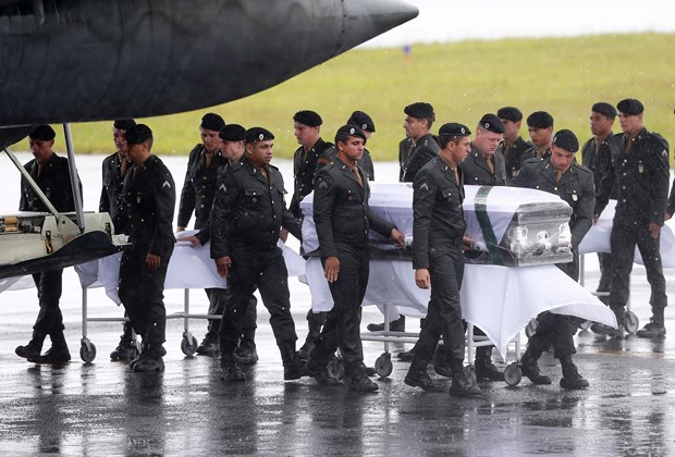 Chapecoense takımının oyuncularına veda 47 Haberler Son Dakika Havacılık Haberleri | Türk Hava Yolları, Pegasus, Sunexpress, Corendon, Havacılık, Havayolları, Havalimanları, Havaalanları, THY, Hostes, Pilot, Uçak, Kabin memuru, SHGM, DHMİ ,CWDqHwZV70uWbFw3aHmS8w
