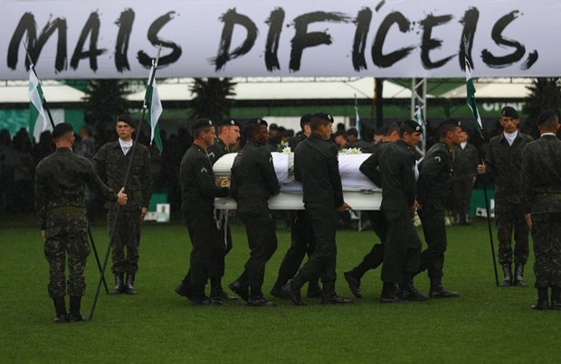 Chapecoense takımının oyuncularına veda 24 Haberler Son Dakika Havacılık Haberleri | Türk Hava Yolları, Pegasus, Sunexpress, Corendon, Havacılık, Havayolları, Havalimanları, Havaalanları, THY, Hostes, Pilot, Uçak, Kabin memuru, SHGM, DHMİ ,EbQMtQiNSkOsakX0QXcCeg