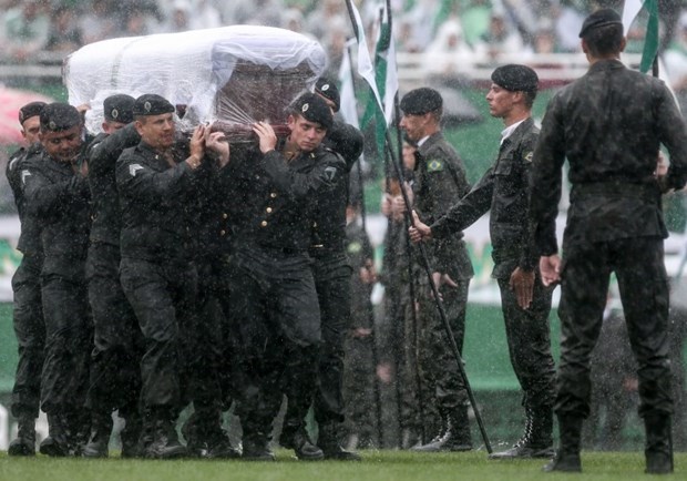 Chapecoense takımının oyuncularına veda 29 Haberler Son Dakika Havacılık Haberleri | Türk Hava Yolları, Pegasus, Sunexpress, Corendon, Havacılık, Havayolları, Havalimanları, Havaalanları, THY, Hostes, Pilot, Uçak, Kabin memuru, SHGM, DHMİ