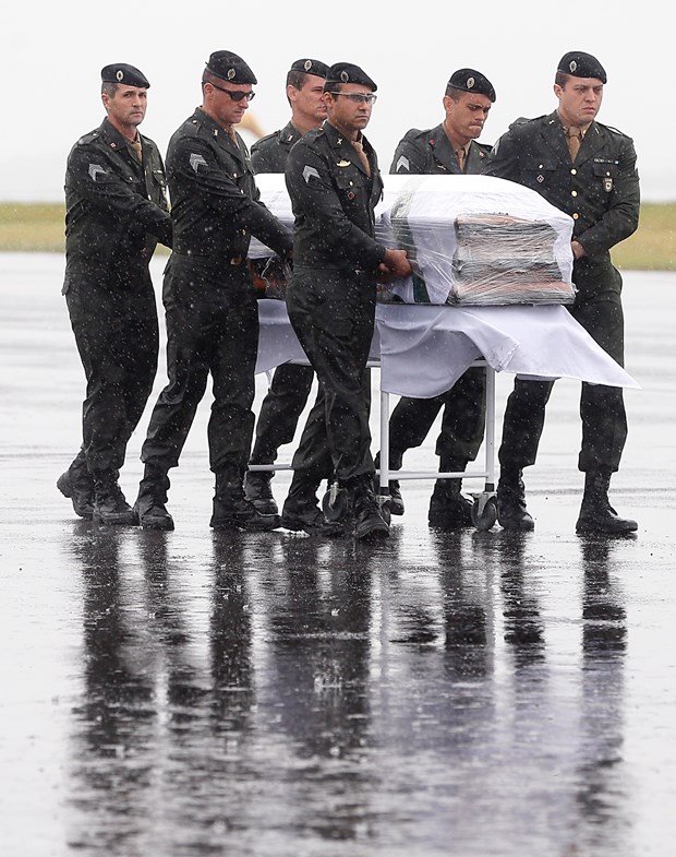Chapecoense takımının oyuncularına veda 11 Haberler Son Dakika Havacılık Haberleri | Türk Hava Yolları, Pegasus, Sunexpress, Corendon, Havacılık, Havayolları, Havalimanları, Havaalanları, THY, Hostes, Pilot, Uçak, Kabin memuru, SHGM, DHMİ ,SHNoPYMVrkuVN6XKEL2J6g