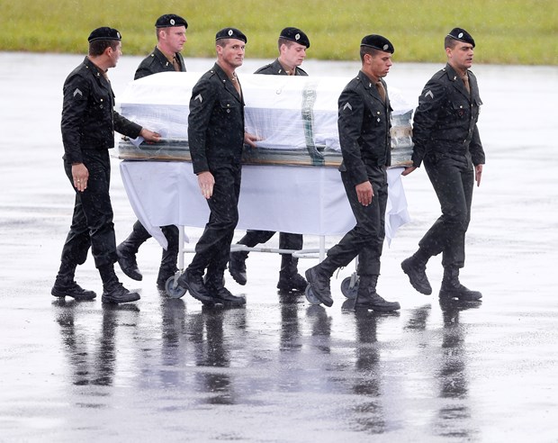 Chapecoense takımının oyuncularına veda 48 Haberler Son Dakika Havacılık Haberleri | Türk Hava Yolları, Pegasus, Sunexpress, Corendon, Havacılık, Havayolları, Havalimanları, Havaalanları, THY, Hostes, Pilot, Uçak, Kabin memuru, SHGM, DHMİ ,fFOuAfM5Q0OMyQtoQtH22w