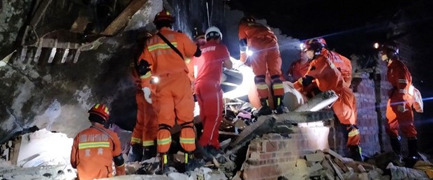 çin deprem.jpg