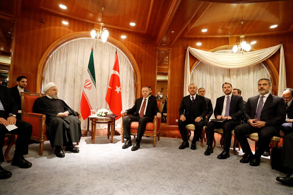 Erdoğan, Soçi'de Putin ile ikili görüşme yaptı Erdoğan, Soçi'de Putin ile ikili görüşme yaptı