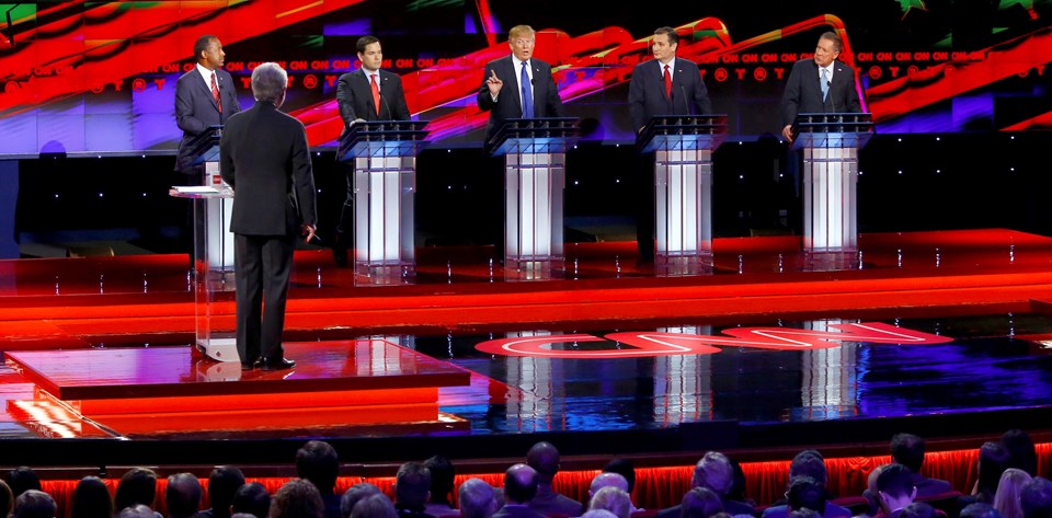 "Süper Salı" öncesi 4 eyaletin 3'ünde ön seçimleri kazanan Trump, Teksas senatörü Ted Cruz ve Florida senatörü Mario Rubio tarafından çapraz sorguya alındı.