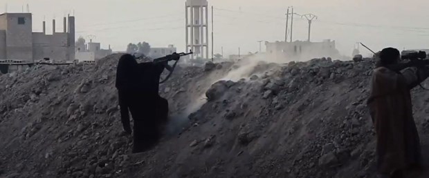 daeş-kadın-savaşçı-video080218.jpg