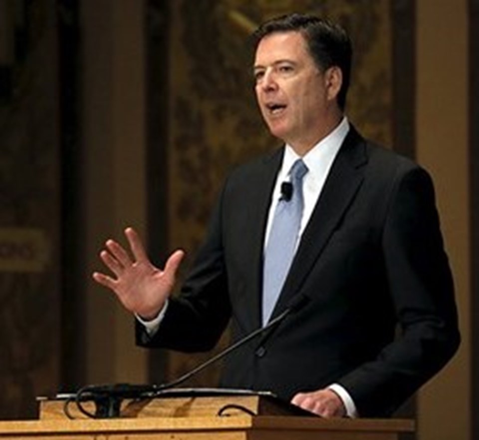 Beyaz Saray, ABD Başkanı Donald Trump'ın, FBI Direktörü James Comey'in görevine son verdiğini duyurmuştu.