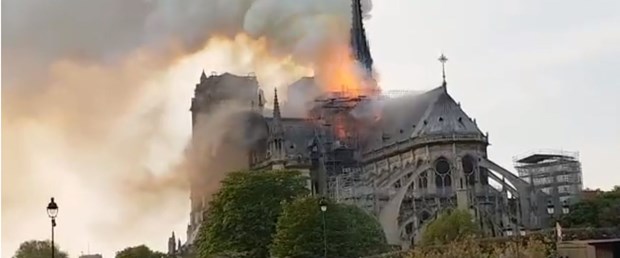paris-katedral.jpg