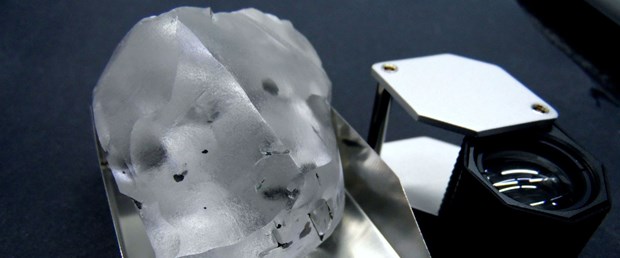2018-01-15T131825Z_705897219_RC1F79F82E40_RTRMADP_3_GEM-DIAMONDS-DIAMONDS (1).JPG