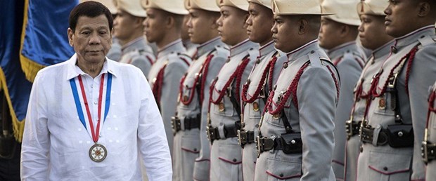 filipinler duterte230118.jpg