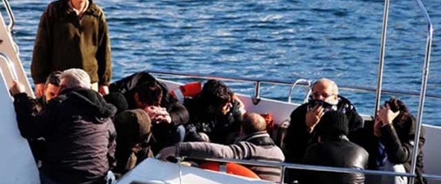 Ege'de kaçaklar son anda kurtarıldı
