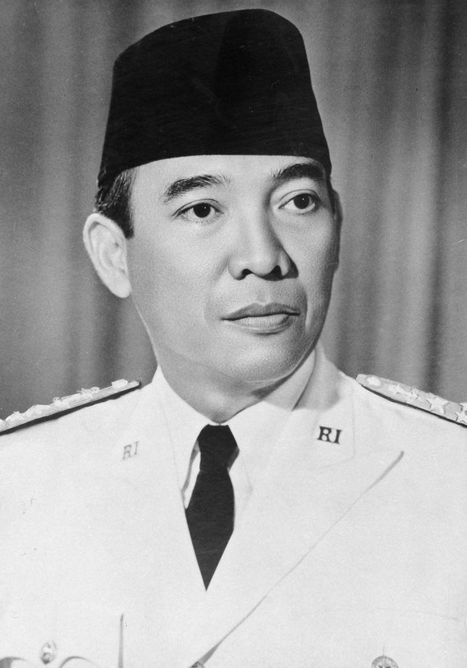 Endonezya'nın ilk devlet başkanı ve bağımsızlık hareketi lideri Ahmed Sukarno.