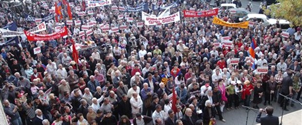 Ermenistan'da protokol protestosu
