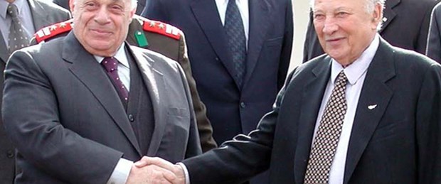 Eski Rum lider hayatını kaybetti