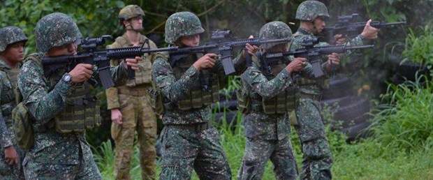 filipinler asker150219.jpg