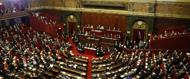 170126-fransa-parlamentosu.jpg