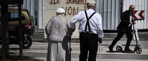 fransa sosyal ölü yaşlılık290917.jpg