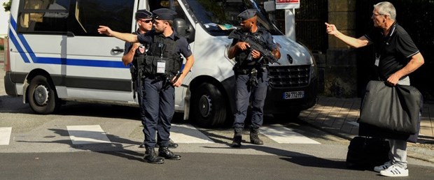 Fransa'da G-7 Zirvesi öncesi yoğun güvenlik önlemi