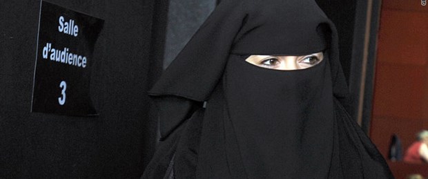 Fransa’da peçeye ilk ceza