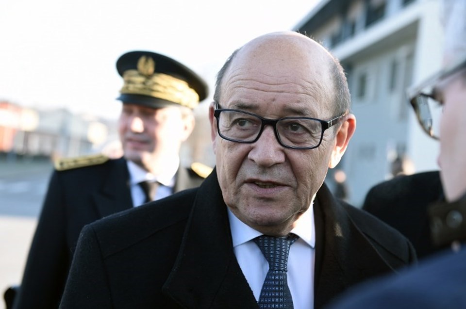 Savunma Bakanı Jean-Yves Le Drian,