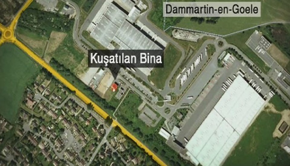 12 kişiyi katlettiği şüphesiyle aranan Cezayirli Kuaşi kardeşler bu binada kuşatıldıktan sonra polis operasyon yaptı.