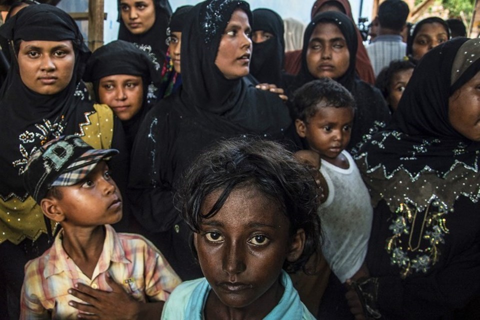 Arakanlı Müslümanlara vatandaşlık statüsü vermeyen Myanmar onları göçe zorluyor.