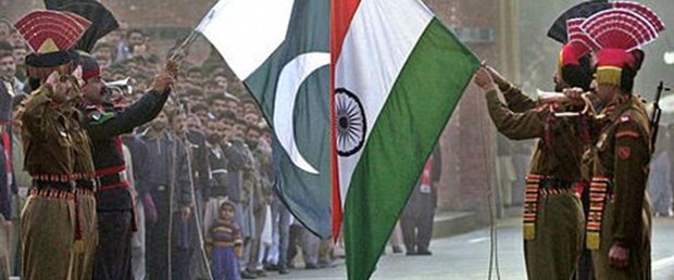 Hindistan ve Pakistan barış masasına oturuyor