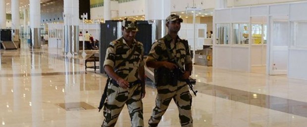 india polica.jpg