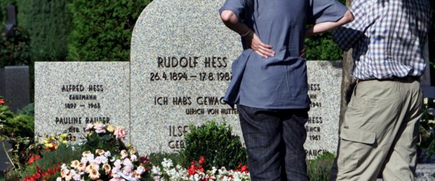 Hitler'in yardımcısının mezarı kaldırıldı