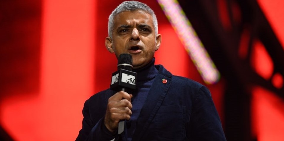Londra Belediye Başkanı Sadık Han, Trump'ın Londra ziyaretine başından beri karşı çıkıyor.